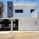 Opportunité exceptionnelle ! Villa de 600m² à Saly Carrefour : quatre appartements spacieux, balcon et débattre à 110 millions